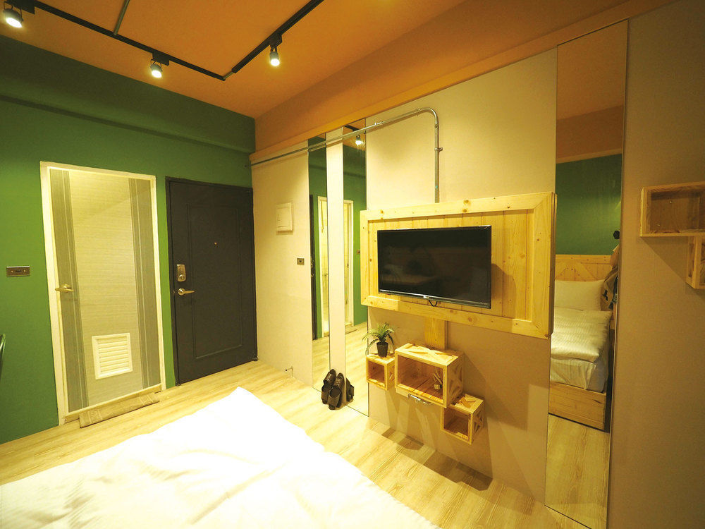 Loft Hostel Fengjia Taichung Exterior photo